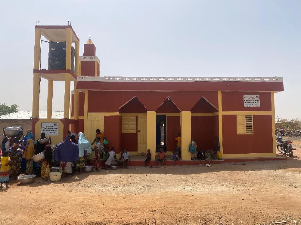 صورة مسجد وبئر/ المرحومة بإذن الله نوال غربي الشمري